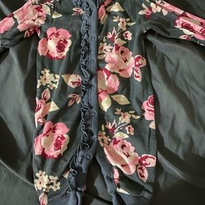 Floral printed sleepwear